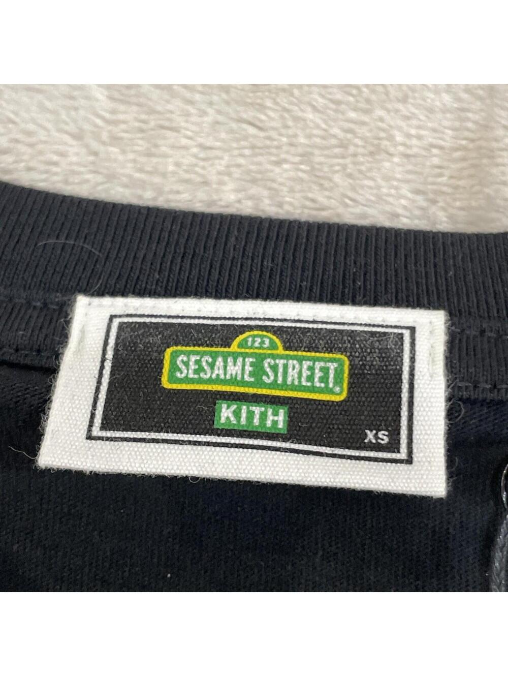 Kith for Sesame Street Elmo Tee T-Shirt Size XS Brand New With Tags - Picture 5 of 10